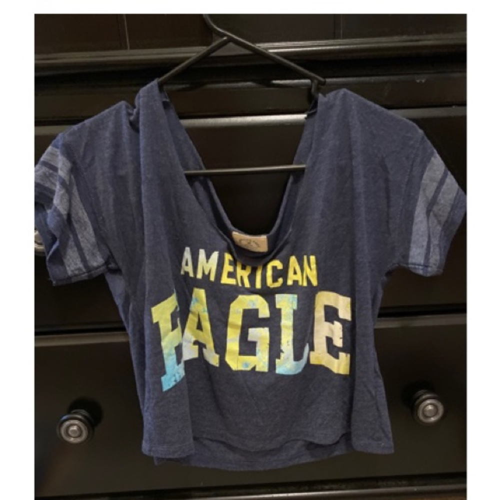 American eagle flowy crop top
